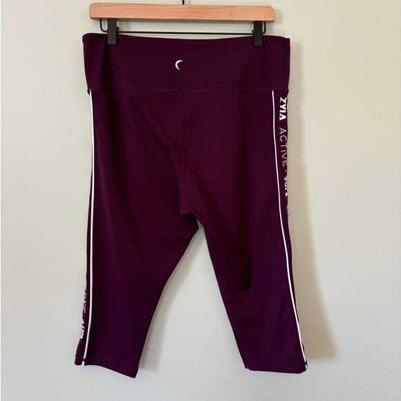Zyia Purple Cropped Athletic Leggings Size 16-18 - Picture 4 of 8